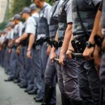 Imagem Reprodução - Policiais