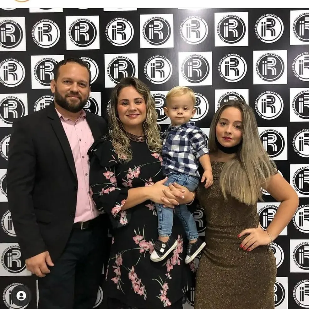 Imagem reprodução Rede Social - Família morre em acidente BR-070