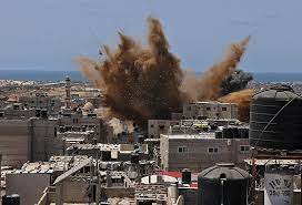 Imagem Reprodução - Ataque aéreo em Israel no norte da Faixa de Gaza