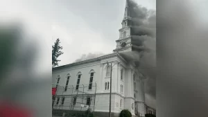 Imagem Reprodução - Igreja evangélica de 1743 é destruída