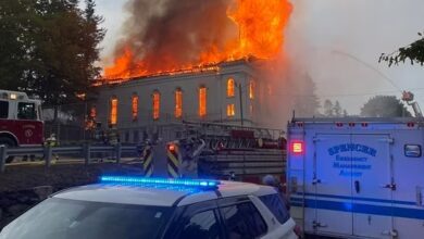 Imagem Reprodução - Igreja que celebrou orgulho gay é destruída por um raio