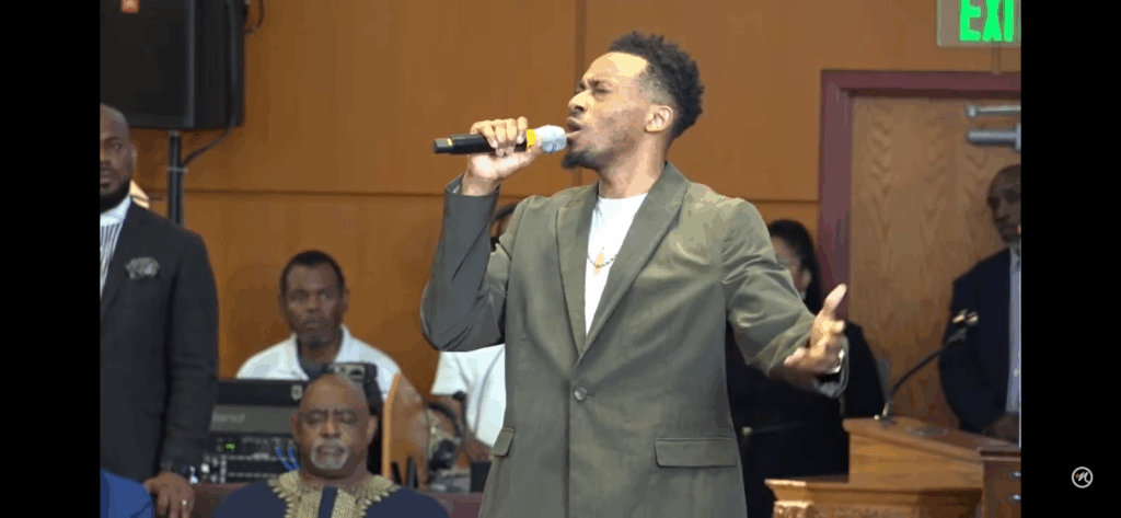 Cantor gospel Jonathan McReynolds / Morning Star Baptist Church em Boston. 
