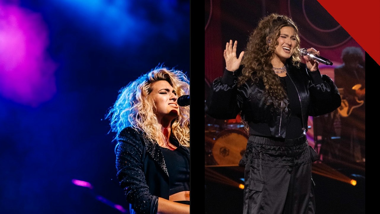 Tori Kelly cantando no palco durante apresentação.