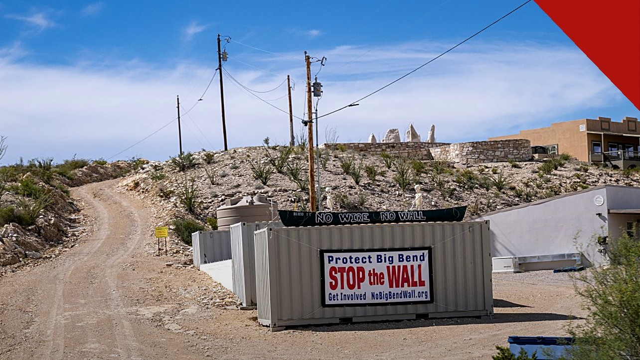 governo Trump pede autorização para muro no Texas: manifestantes protestam contra a construção de trecho do muro no Parque Nacional Big Bend