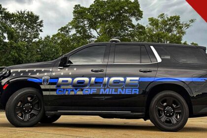 polícia inteira de cidade da Geórgia renuncia: viatura do departamento de polícia de Milner, nos Estados Unidos