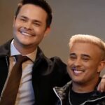 Kauan cancela compromissos por virose forte: Matheus e Kauan sorrindo em foto de divulgação da dupla sertaneja