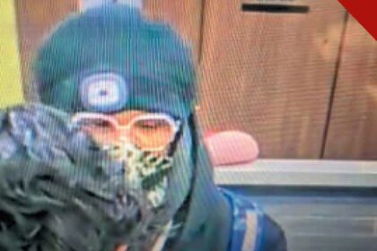 homem rouba banco em nome de Jesus: imagem de câmera de segurança da agência em Anchorage, no Alasca