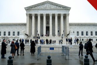 A Suprema Corte barra carteira de estudante em New Hampshire: fachada da Suprema Corte dos Estados Unidos, em Washington, onde a decisão de emergência foi tomada