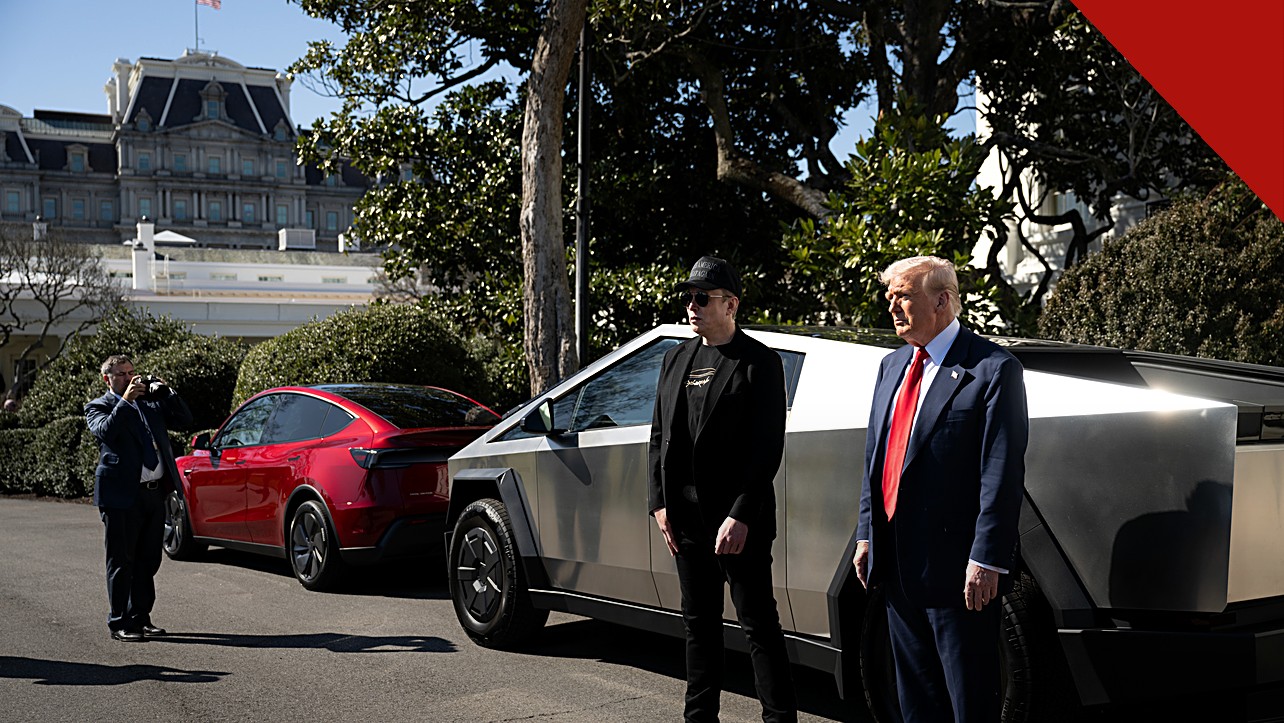 Musk doa 445 milhões para republicanos: Elon Musk ao lado de Donald Trump na Casa Branca, em Washington