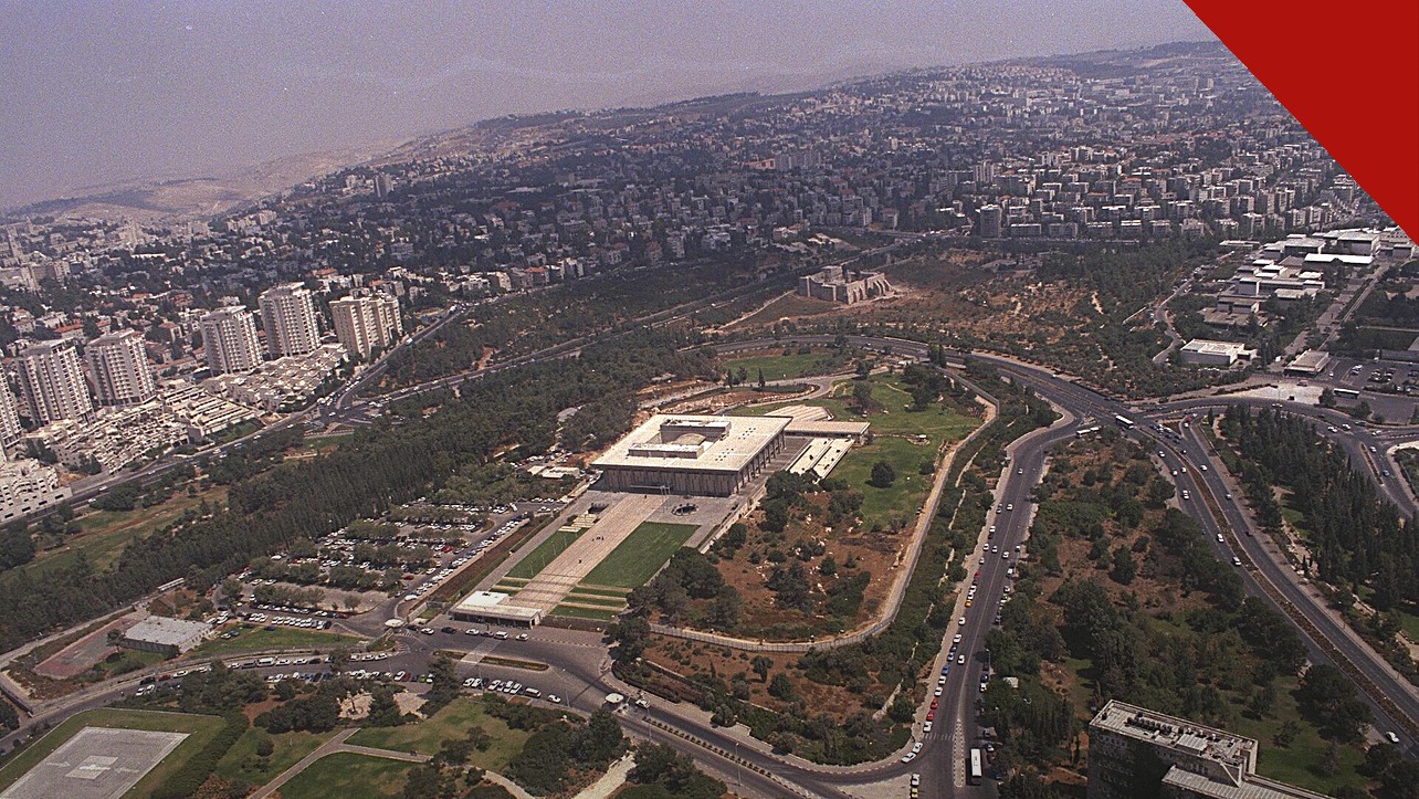 A eleição em Israel decide futuro de Netanyahu: vista aérea do prédio do Knesset, em Jerusalém