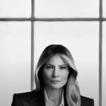 Melania Trump anuncia cessar-fogo na Ucrânia: retrato oficial da primeira-dama Melania Trump na Casa Branca, em 2025