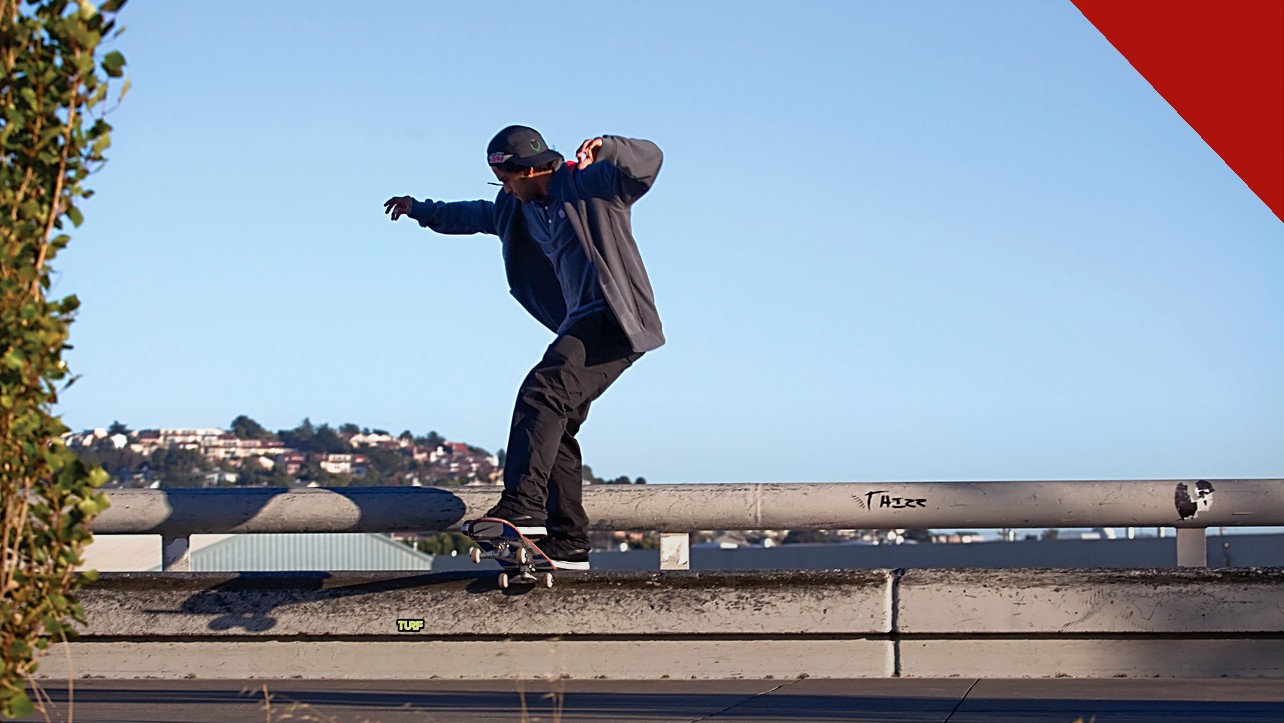 Paul Rodríguez em manobra de skate em San Francisco, em imagem que ilustra a semana em que Paul Rodríguez compartilha testemunho de fé