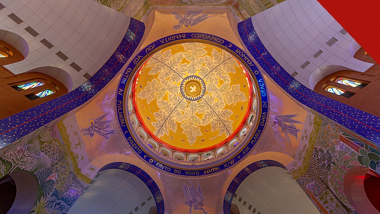carta de bispos contra Flávio Bolsonaro: cúpula dourada da Basílica do Santuário Nacional de Aparecida, maior templo católico do Brasil