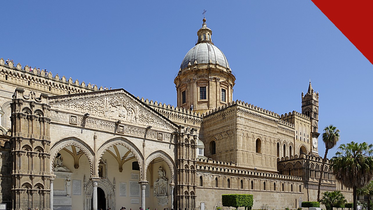 morte do cardeal Paolo Romeo: fachada da Catedral de Palermo, na Sicília, sob céu claro