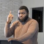 blogueiro cristão Samuel Sey será deportado: Samuel Sey durante pregação registrada em vídeo