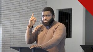 blogueiro cristão Samuel Sey será deportado: Samuel Sey durante pregação registrada em vídeo