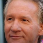 Trump ataca Bill Maher em post: apresentador Bill Maher em retrato, alvo da publicação do presidente no Truth Social