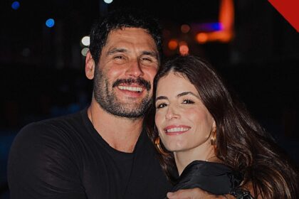 Dudu Azevedo celebra reconciliação com a mulher: ator Dudu Azevedo abraçado à esposa Fernanda Mader em foto noturna