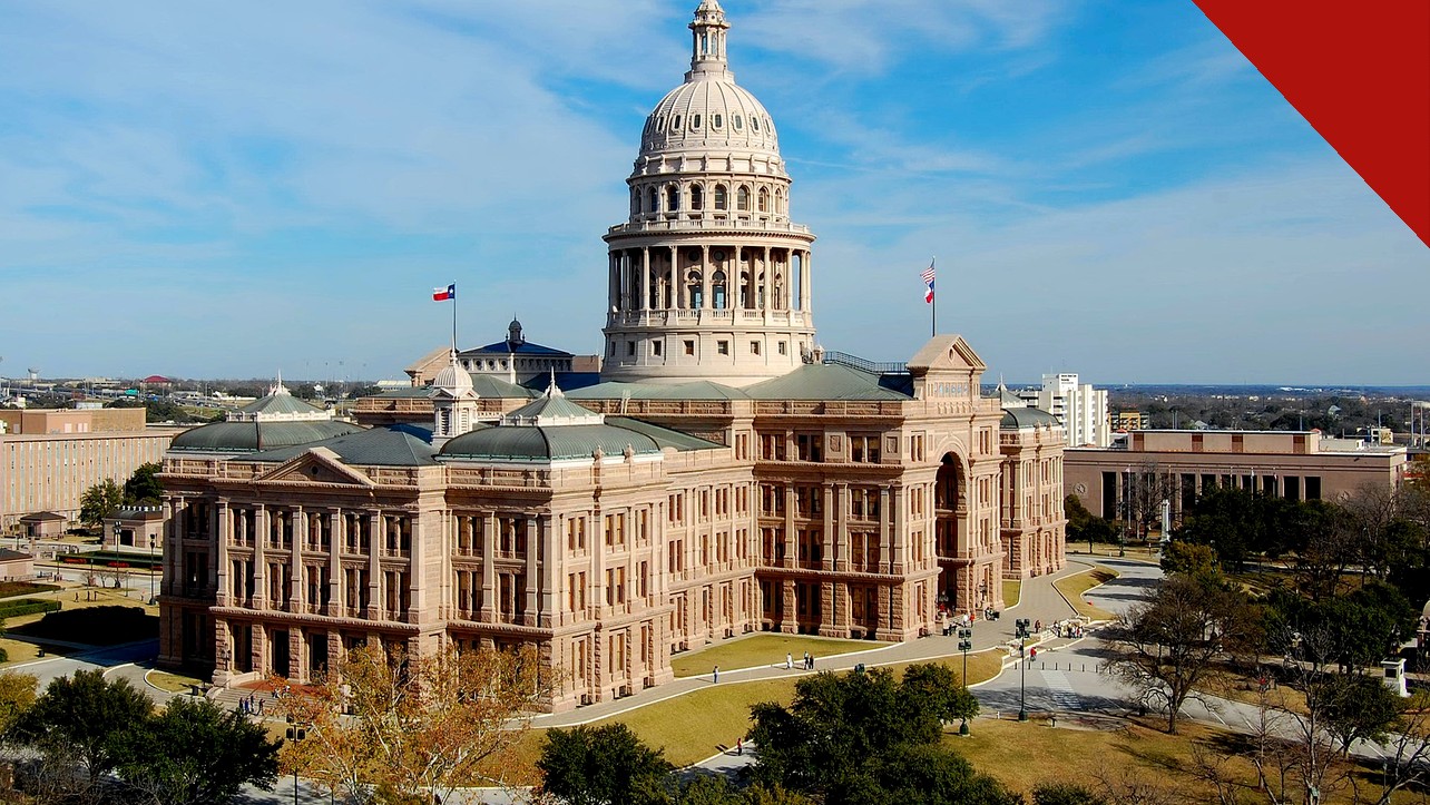 Mulher processa grupo pró-vida: Capitólio do Estado do Texas, em Austin, sob céu com nuvens, sede do governo que sancionou a lei HB 7