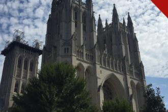 Igreja Episcopal perde membros: fachada da Catedral Nacional de Washington, catedral episcopal na capital dos Estados Unidos