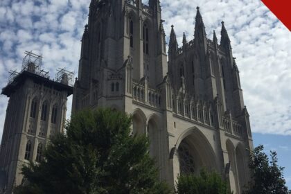 Igreja Episcopal perde membros: fachada da Catedral Nacional de Washington, catedral episcopal na capital dos Estados Unidos