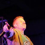 Macklemore lança turnê Free Palestine: rapper durante apresentação musical em imagem de arquivo