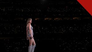 Taylor Swift entra para o Hall da Fama dos Compositores de Nashville durante cerimônia de homenagem nos Estados Unidos