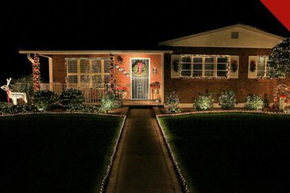 Pregador do Arizona processa Tucson: casa decorada com luzes de Natal no Winterhaven Festival of Lights, em Tucson, durante a noite