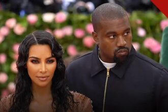 Kim Kardashian explica casamento de 72 dias é o tema do livro Citizen Kim, e a imagem mostra Kim Kardashian ao lado de Kanye West no Met Gala de 2019
