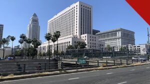 Danny Masterson perde recurso na Justiça dos Estados Unidos, e a imagem mostra o prédio do Tribunal Superior de Los Angeles, na Califórnia, onde tramitam casos criminais do condado