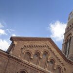R.T. Kendall alerta para 6 doutrinas perigosas para a igreja, e a imagem mostra a fachada da Westminster Chapel, em Londres, igreja liderada por ele durante 25 anos