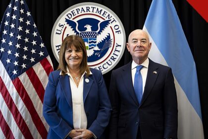 Bullrich reconhece vitória de Lula: senadora Patricia Bullrich em reunião oficial em Washington, nos Estados Unidos