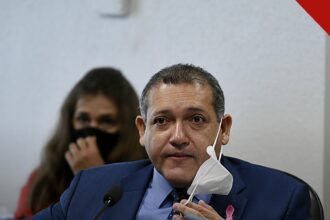 Nunes Marques diz que eleições transcorreram com normalidade, e a imagem mostra o ministro Kassio Nunes Marques, presidente do TSE, durante sabatina no Senado, em foto de arquivo