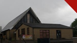 igreja reabre na Inglaterra após 15 anos fechada, e a imagem mostra a St. Luke's Community Church, em Swarcliffe, Leeds, em foto de arquivo de 2020