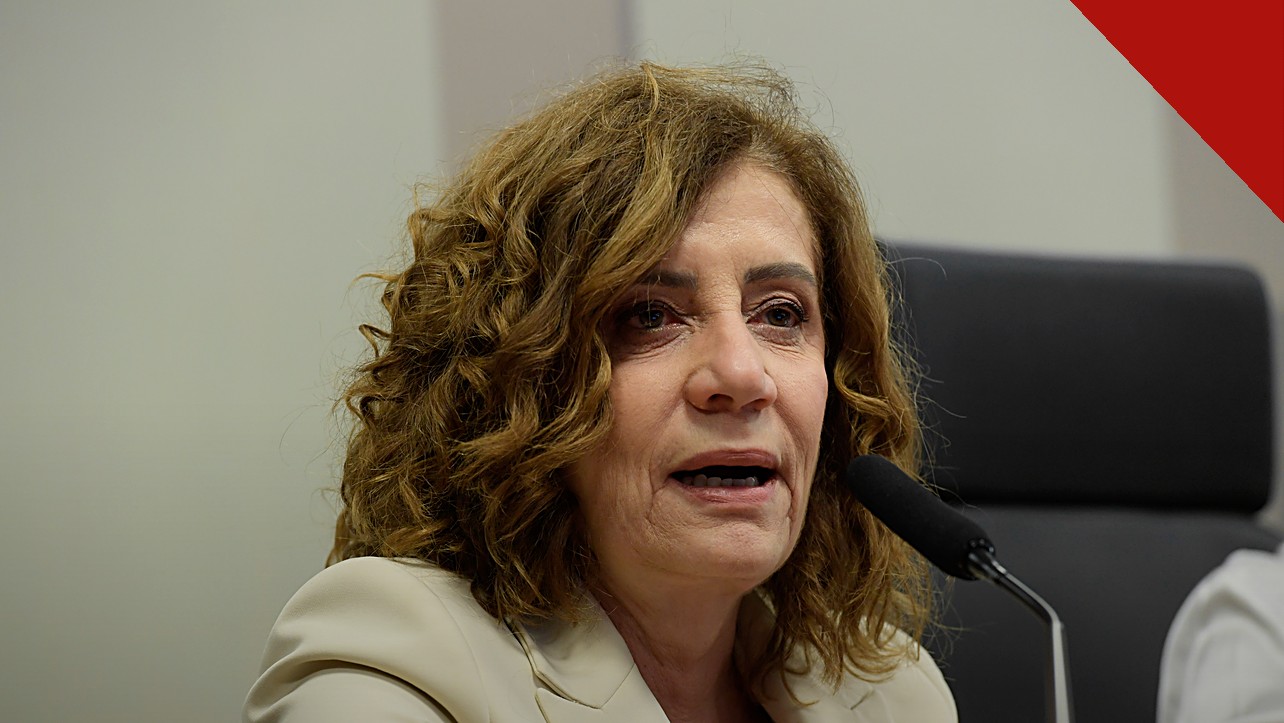 Miriam Leitão passa mal ao vivo na GloboNews, e a imagem mostra a jornalista Miriam Leitão em audiência pública, em foto de arquivo