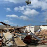 igreja no Arizona escapa de tornado raro, e a imagem mostra danos causados por um tornado em área residencial dos Estados Unidos, em foto ilustrativa de arquivo