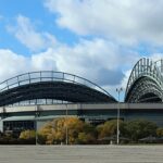 Brewers conquistam a World Series pela primeira vez, e a imagem mostra o American Family Field, estádio do Milwaukee Brewers, em Milwaukee