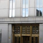 juiz que conduzia ação contra Maduro morre aos 92 anos, e a imagem mostra o tribunal federal Daniel Patrick Moynihan, em Nova York, sede de processos do Distrito Sul