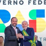 Vorcaro relata repasse de 40 milhões a ministro de Lula, segundo a Revista Oeste, e a imagem mostra o ministro de Minas e Energia, Alexandre Silveira, em foto oficial de posse