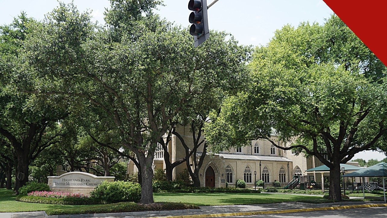 bispo remove pastores da Highland Park, e a imagem mostra a Highland Park United Methodist Church, em Dallas, com a placa da igreja em destaque