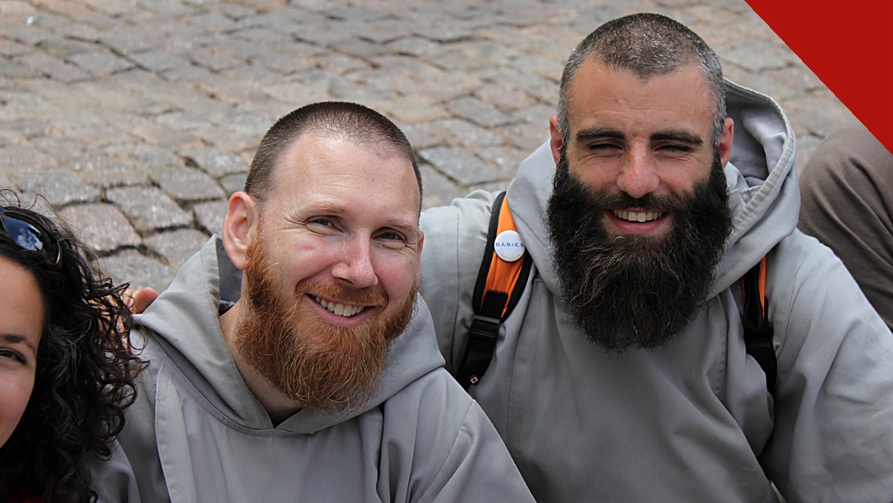 cinco frades mortos há 430 anos avançam rumo à santidade, e a imagem mostra frades franciscanos reunidos, em referência aos missionários espanhóis conhecidos como mártires da Geórgia