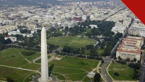 assembleia de oração pela América reúne fiéis no National Mall neste sábado, 31 de outubro, em Washington, e a imagem mostra o National Mall com o Monumento a Washington, em foto de arquivo