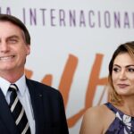 Michelle Bolsonaro pede união entre apoiadores, e a imagem mostra Michelle Bolsonaro ao lado de Jair Bolsonaro, em referência à mensagem em que ela transmitiu a gratidão do ex-presidente aos apoiadores