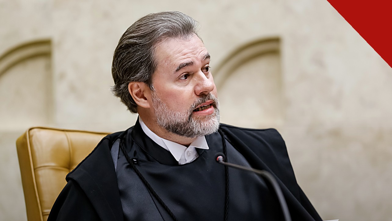 Toffoli rejeita pedido de Filipe Martins para o semiaberto, e a imagem mostra o ministro Dias Toffoli, do Supremo Tribunal Federal, o relator que negou a progressão de regime ao ex-assessor de Bolsonaro