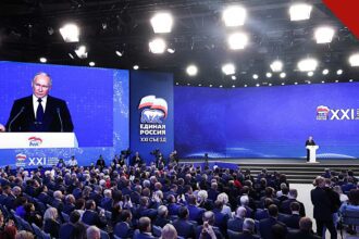 Putin diz que Rússia está pronta para guerra com a Europa, e a imagem mostra o presidente Vladimir Putin em evento na Rússia, o líder que afirmou que o país está pronto para uma guerra com a Europa