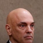 Moraes nega devolução da minuta apreendida com Anderson Torres e determina que o documento permaneça com a Polícia Federal, e a imagem mostra o ministro Alexandre de Moraes em foto de arquivo
