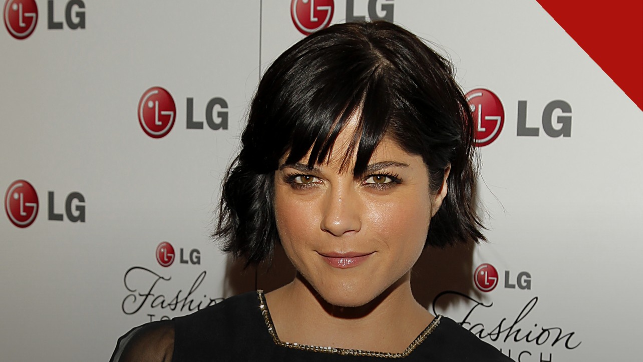 Selma Blair pede desculpas em vídeo após prisão em voo publicado no Instagram nesta sexta-feira, e a imagem mostra a atriz Selma Blair em foto de arquivo