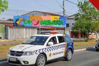 major da PMDF é suspeito de agredir a companheira, e a imagem mostra uma viatura Dodge da Polícia Militar do Distrito Federal em foto de arquivo, corporação à qual pertence o militar suspeito no caso de Caldas Novas