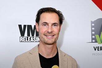 Erik von Detten é acusado de fraude: ex-astro da Disney em evento nos Estados Unidos