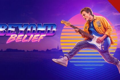 Filme da banda Petra: arte oficial de Beyond Belief, com o jovem roqueiro Andy e sua guitarra em cenário retrô dos anos 1980